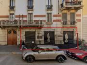 Locale in affitto di 220 m² in Via Gustavo Modena, 28