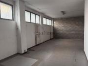Locale in affitto di 230 m² in Via Barbavara, 9