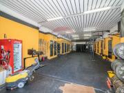 Locale in affitto di 232 m² in Via Spina, 20