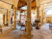 Locale in affitto di 236 m² in Via delle Moline, 14