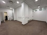 Locale in affitto di 240 m² in Via Niccolò Tommaseo, 5