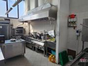 Locale in affitto di 245 m²