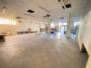 Locale in affitto di 260 m² in Via Menotti Cova, 4