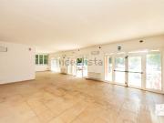 Locale in affitto di 260 m² in Via Provinciale Lucchese