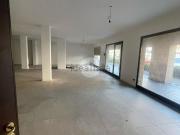 Locale in affitto di 280 m² in Via A. Salvioni