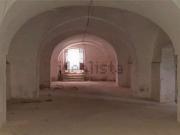 Locale in affitto di 300 m² in Via Cappuccini
