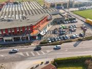 Locale in affitto di 300 m² in Via del Tonale e della...
