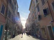 Locale in affitto di 300 m² in Via Frattina