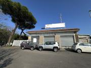 Locale in affitto di 300 m² in Via Leopoldo Micucci, 1