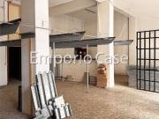 Locale in affitto di 172 m² in Via Luigi Valdrighi