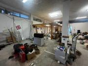 Locale in affitto di 300 m² in Via Roghudi