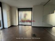 Locale in affitto di 300 m² in Via Salvatore Spinuzza, 1