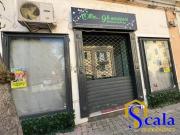 Locale in affitto di 30 m² in Via Alcide de Gasperi