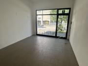 Locale in affitto di 30 m² in Via Luigi Lagrange