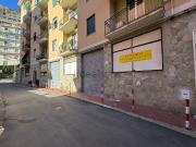 Locale in affitto di 312 m² in Via del Commercio, 20