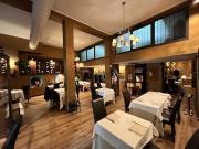 Locale in affitto di 318 m² in Via Maestri Campionesi, 4