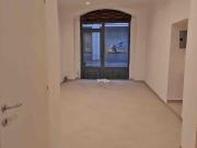 Locale in affitto di 31 m² in Via Emilia Santo Stefano, 15