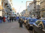 Locale in affitto di 320 m² in Corso Buenos Aires