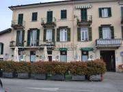 Locale in affitto di 320 m² in Piazza Fratelli Bandiera