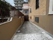 Locale in affitto di 320 m² in Via del Grecale, 27