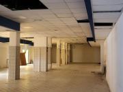 Locale in affitto di 320 m² in Via Pietro del Pezzo, 34