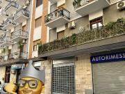 Locale in affitto di 320 m² in Via Taranto, 10