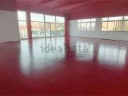 Locale in affitto di 330 m² in Viale Giacomo Matteotti