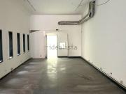 Locale in affitto di 349 m² in Via Lecco, 15
