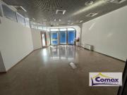 Locale in affitto di 350 m² in Via Scapacchiò