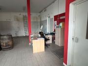 Locale in affitto di 320 m² in Via del Papino, 15