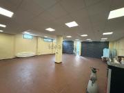 Locale in affitto di 380 m² in Via Giovanni Descalzo, 12