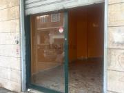 Locale in affitto di 38 m² in Via Carlo Dossi
