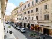 Locale in affitto di 395 m² in Via Tomacelli