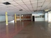 Locale in affitto di 400 m² in Via Appia Nuova