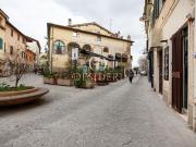 Locale in affitto di 40 m² in Piazza De Manescalchi, 8