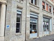 Locale in affitto di 41 m² in Piazza Francesco Guardi, 1