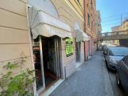 Locale in affitto di 41 m² in Viale Giorgio Modugno, 21