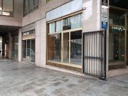 Locale in affitto di 420 m² in Via XII Ottobre