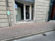 Locale in affitto di 42 m² in Via Cesare Battisti
