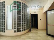 Locale in affitto di 430 m² in Via Francesco Ferrante...