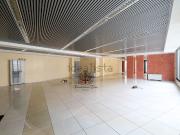 Locale in affitto di 445 m² in Via Saccardo, 1