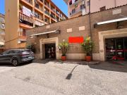 Locale in affitto di 450 m² in Via Giuseppe Cassella