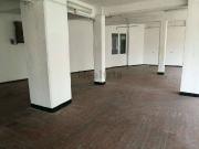 Locale in affitto di 450 m² in Via Molassana