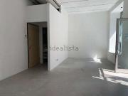Locale in affitto di 45 m² in Via Giacomo Leopardi