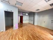 Locale in affitto di 46 m² in Via Delle Azalee