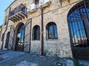 Locale in affitto di 530 m² in Piazza Stazione