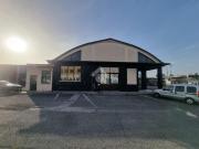 Locale in affitto di 540 m² in Via Valcamonica, 19