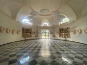 Locale in affitto di 550 m² in Via Giordano