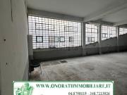 Locale in affitto di 550 m² in Via Toscana