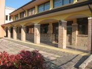 Locale in affitto di 560 m² in Via Euganea, 148